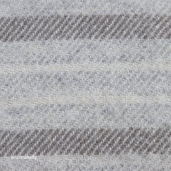 NWOT Thick Wool Scarf MADE IN USA - Picture 9 of 15